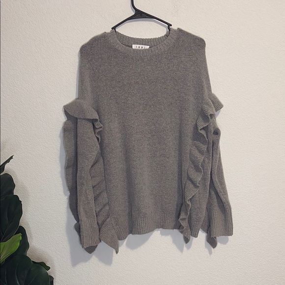 THML small Gray Ruffled Sweater - Picture 1 of 5